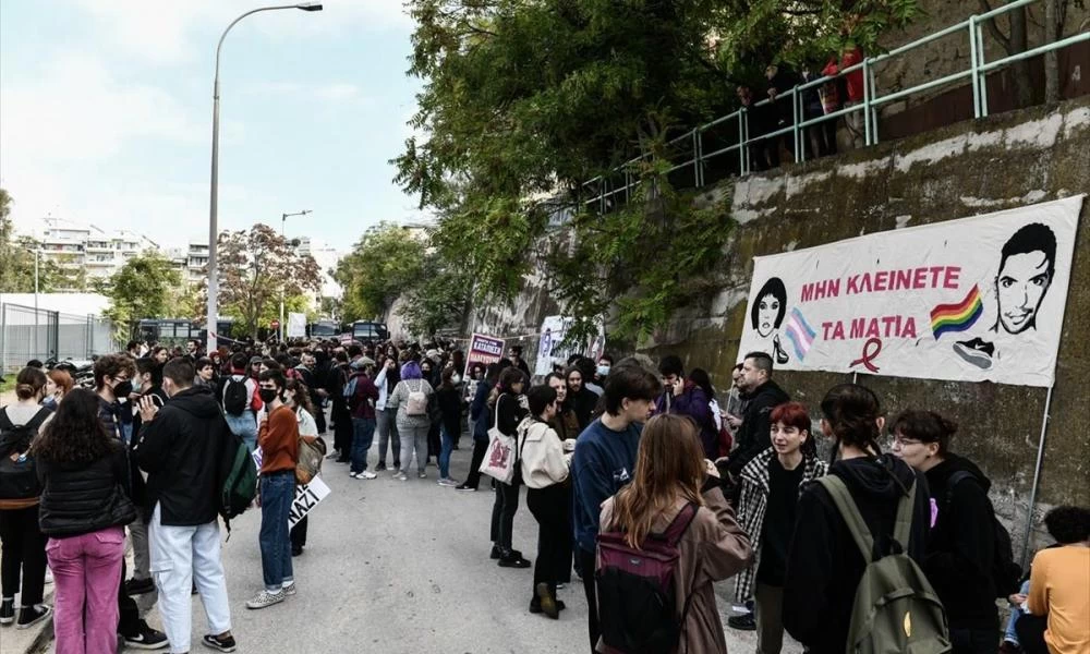 Δίκη Ζακ Κωστόπουλου: «Το παιδί μου δεν μπήκε για να κλέψει» λέει ο πατέρας